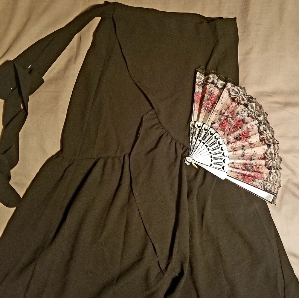 Very cute black Spanish style skirt